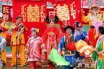 2、滿族人外祖父婚配外孫女:至親的孫女和外孫女是什麼意思