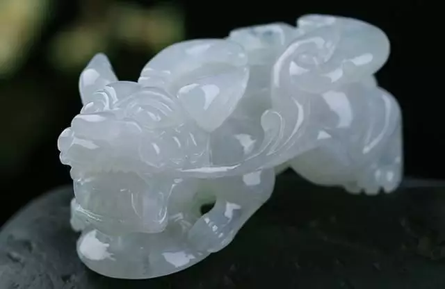 貔貅任何屬相都能佩戴嗎：有屬相不能戴貔貅的說法嗎？