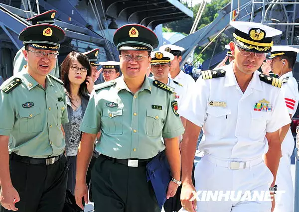 4、武士子女戶口。我是現役武士，妻子是外地戶口，我們的孩子可以直接落戶口嗎？