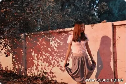 已婚女人夢見在水裡抓到活魚解夢：女人夢見在水裡抓魚抓烏龜？