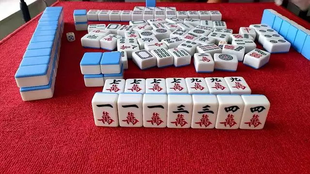 2、如何打牌的霉運:怎樣克服麻將晦氣？