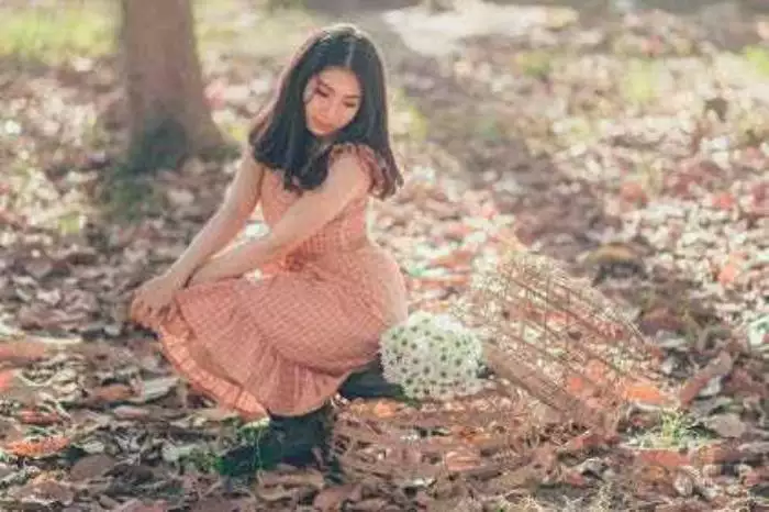 1、小三讓男人離婚時間:老公為了小三終於要和我離婚了，我該怎麼辦？
