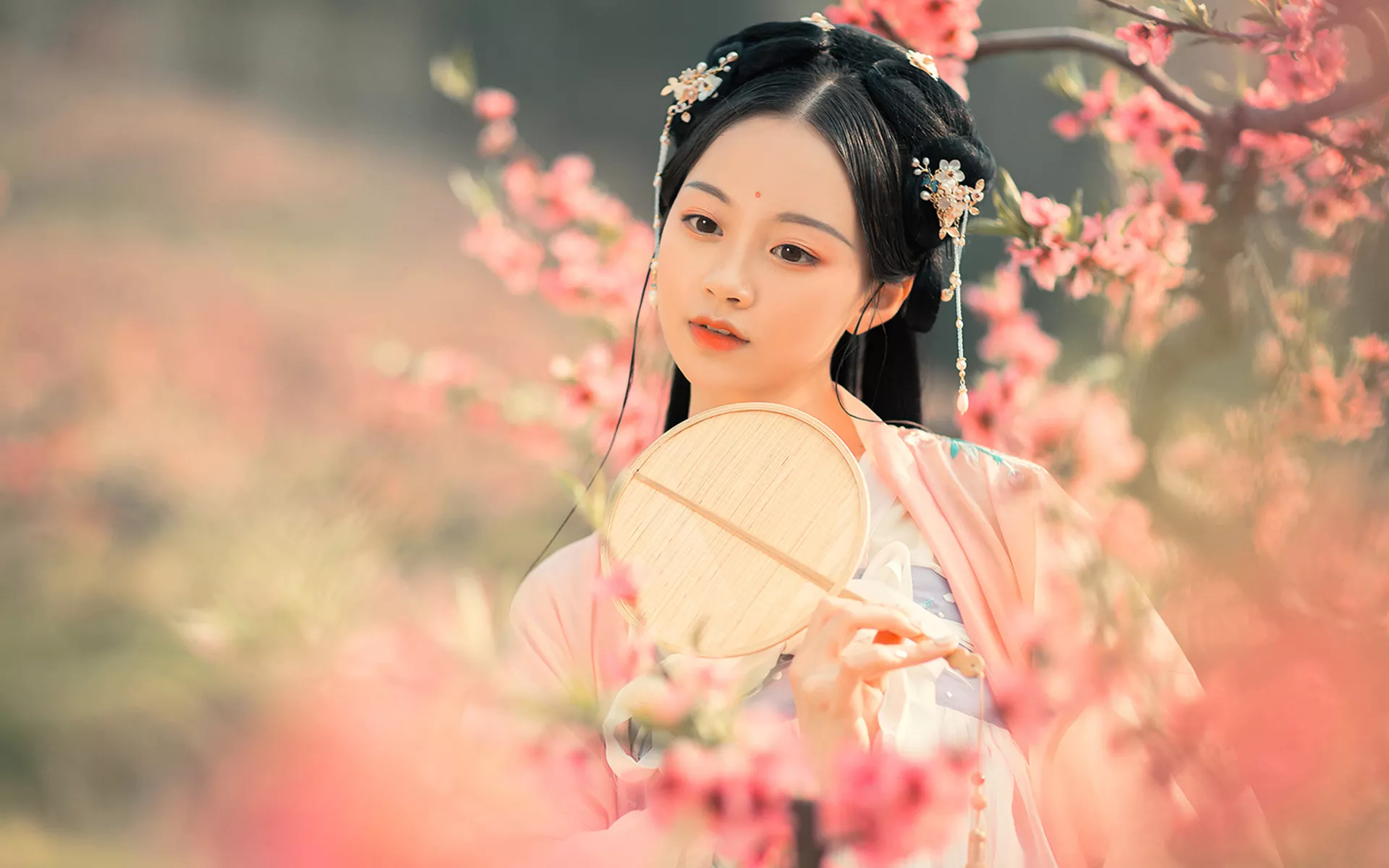 1、八字能看出婚姻嗎:從八字是否能看出未來婚姻的狀態