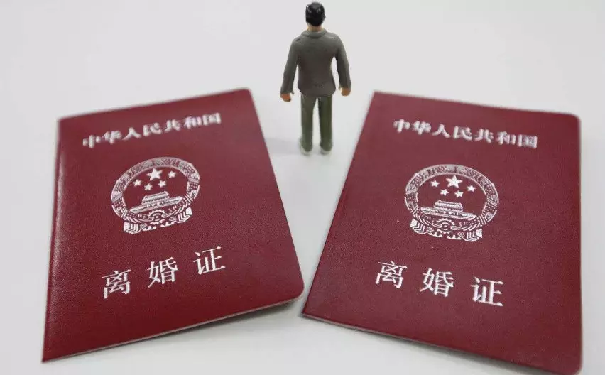 7、算婚姻會不會離婚:婚姻算命會不會離婚，婚後現在天天吵架算算會離婚嗎？
