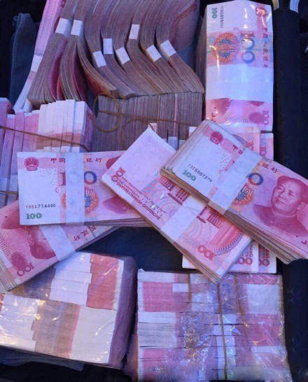 2、不存財怎麼:屬雞和屬兔不存財怎