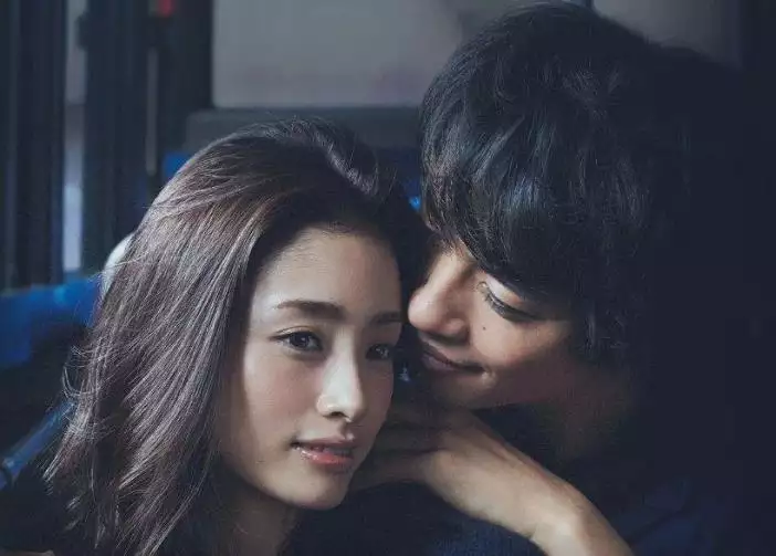 1、有過婚外情的男人還會愛妻子嗎:男人們是怎樣看待婚外情的？