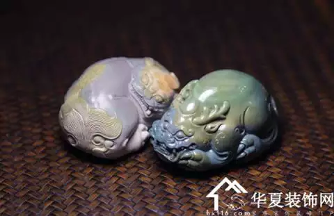 2、屬蛇的人帶貔貅好嗎:屬蛇的人能帶貔貅嗎