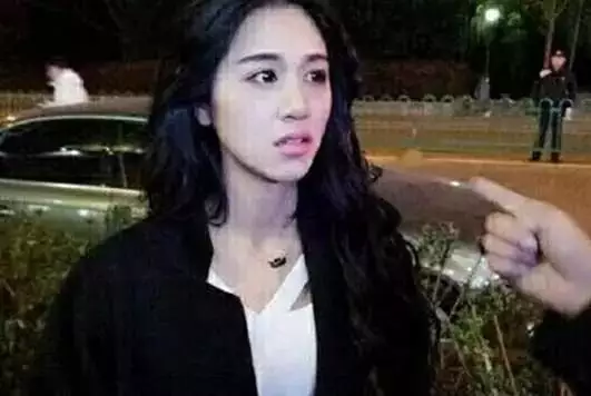 6、原來找小三的男人是不分貧富貴賤的！就算沒錢又沒權，沒房也沒車，還負債累累，窮光蛋一個照樣甩老婆，照