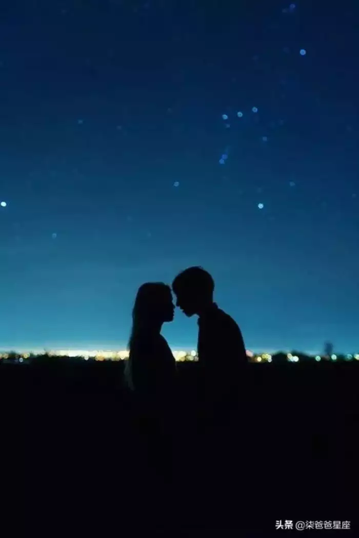 4、女孩子的星座特徵，主要看太陽星座？月亮星座？上升星座？還是金星水星星座？