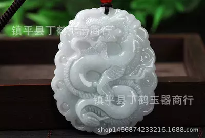 什麼屬相可以佩帶龍玉：生肖屬牛的能不能佩帶龍的吊墜