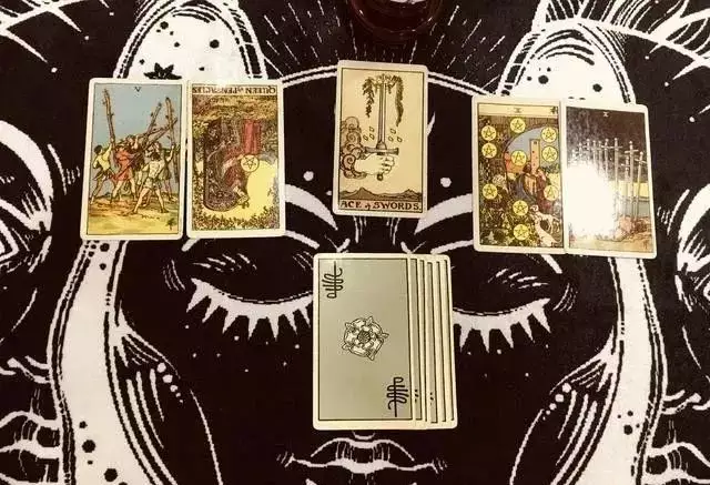 8、塔羅測試最近運勢:塔羅牌占卜運氣