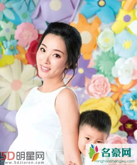 2、李思思的現任丈夫:央視李思思照片 李思思的老公是誰