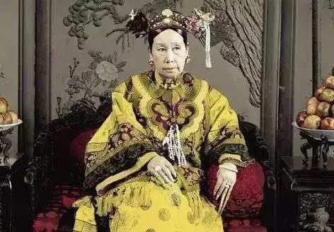 1、清朝天子什麼時刻婚配:清朝天子皇后大親事實是怎樣一個流程