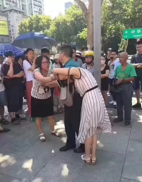 6、小三和老公在一個單位怎麼辦:老公出軌和小三在一個單位怎麼辦