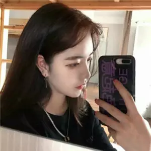 有品位的女人微信頭像側臉：用哪幾種微信頭像的女人，一看就是品性良好的人？