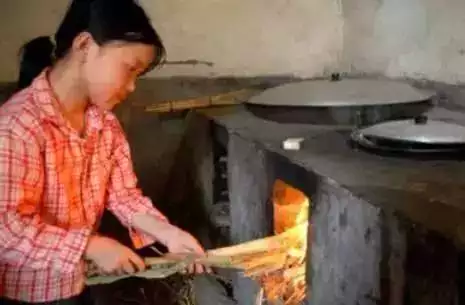 2、山頭火和爐中火的婚姻怎麼樣:年山頭火命和年爐中火命配婚