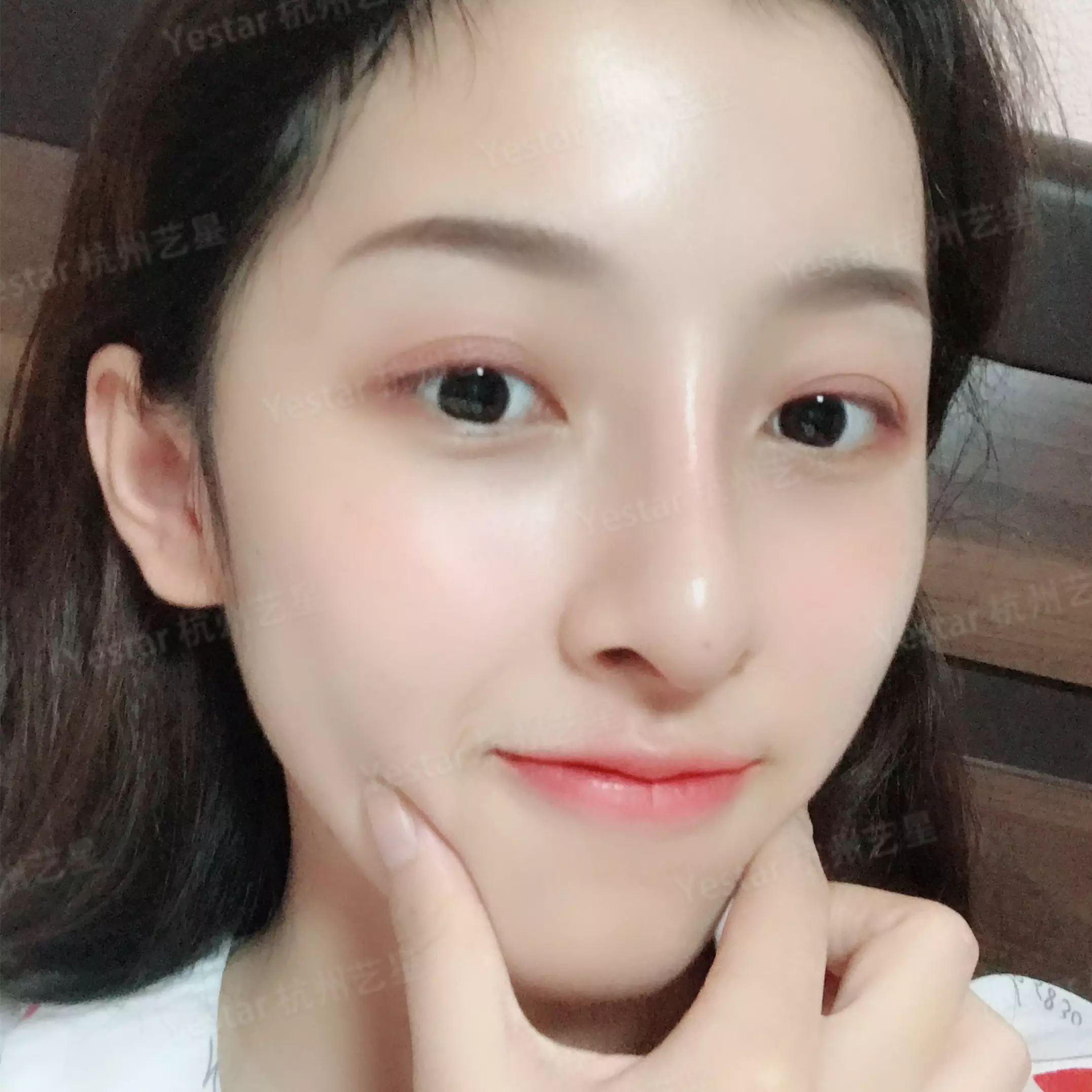 1、眼睛特別亮有神的女人:為什麼有的人眼睛那麼亮