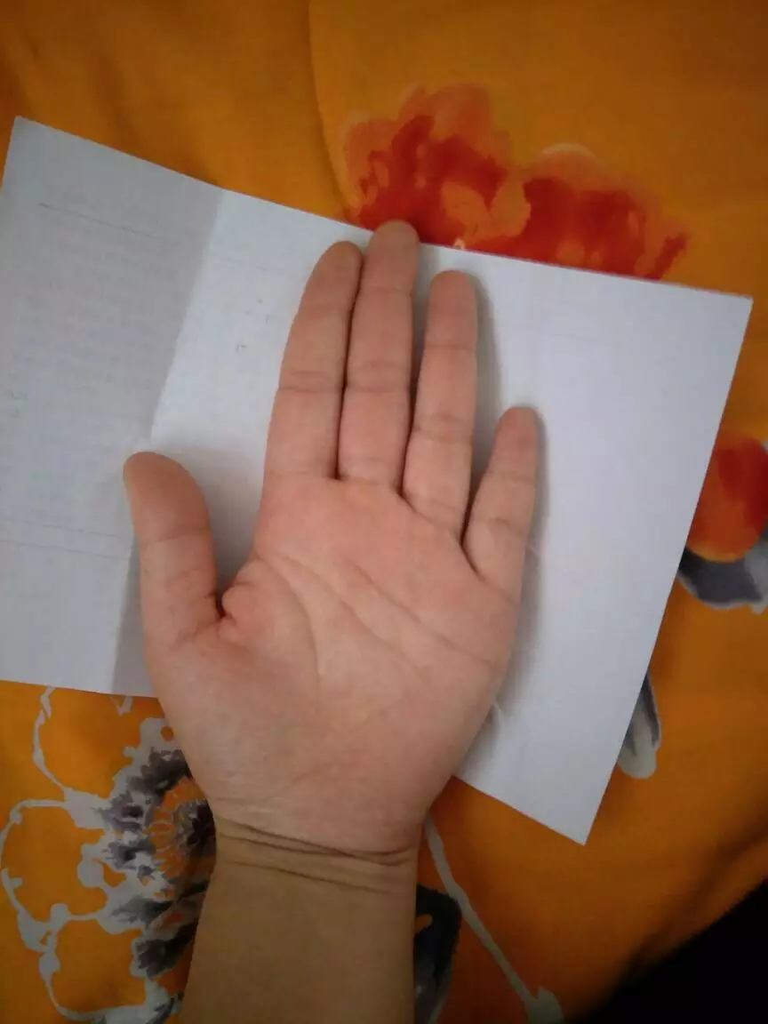 5、算命的說早婚指的是什麼意思:八字算命所說的早婚晚婚一般指在什麼歲數的