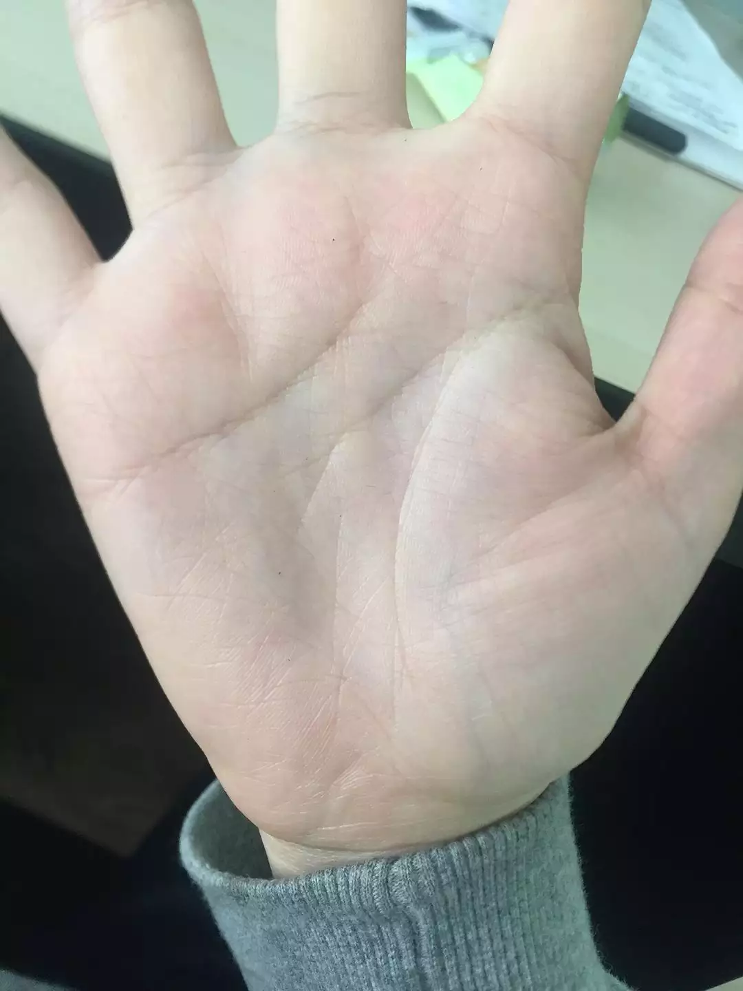 5、測手相免費測試app:手相測算這個軟件安全嗎