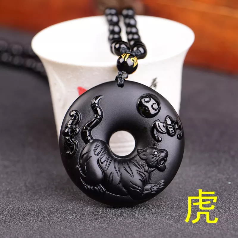 平安扣和屬相一起佩帶起什麼作用：經常戴在身上的平安扣和繩子一起沒了什麼寓意？