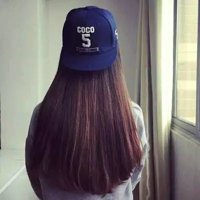 1、我想要免費的頭像掛飾 圖片已給 圖片只可以發一張 會的可以在發頭像