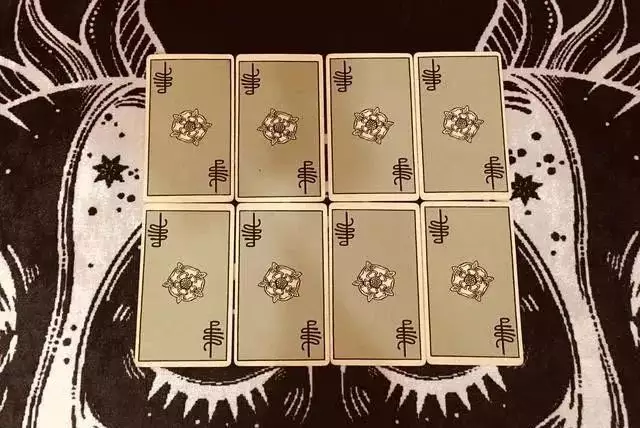 1、工作占卜最近工作運勢:塔羅牌解答 想看看這組塔羅牌的意思，是占卜自己工作運勢的。