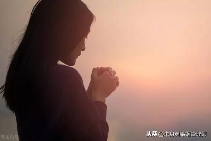 2、婚姻中，妻子選擇原諒丈夫的背叛，你認為多長時間能走出背叛的陰影？