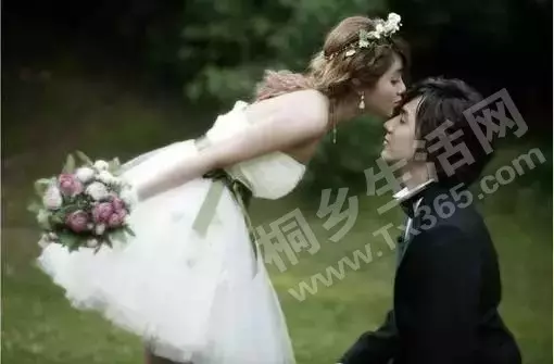 1、女生大三歲婚配合適嗎:女的比男的大三歲在一起好欠好