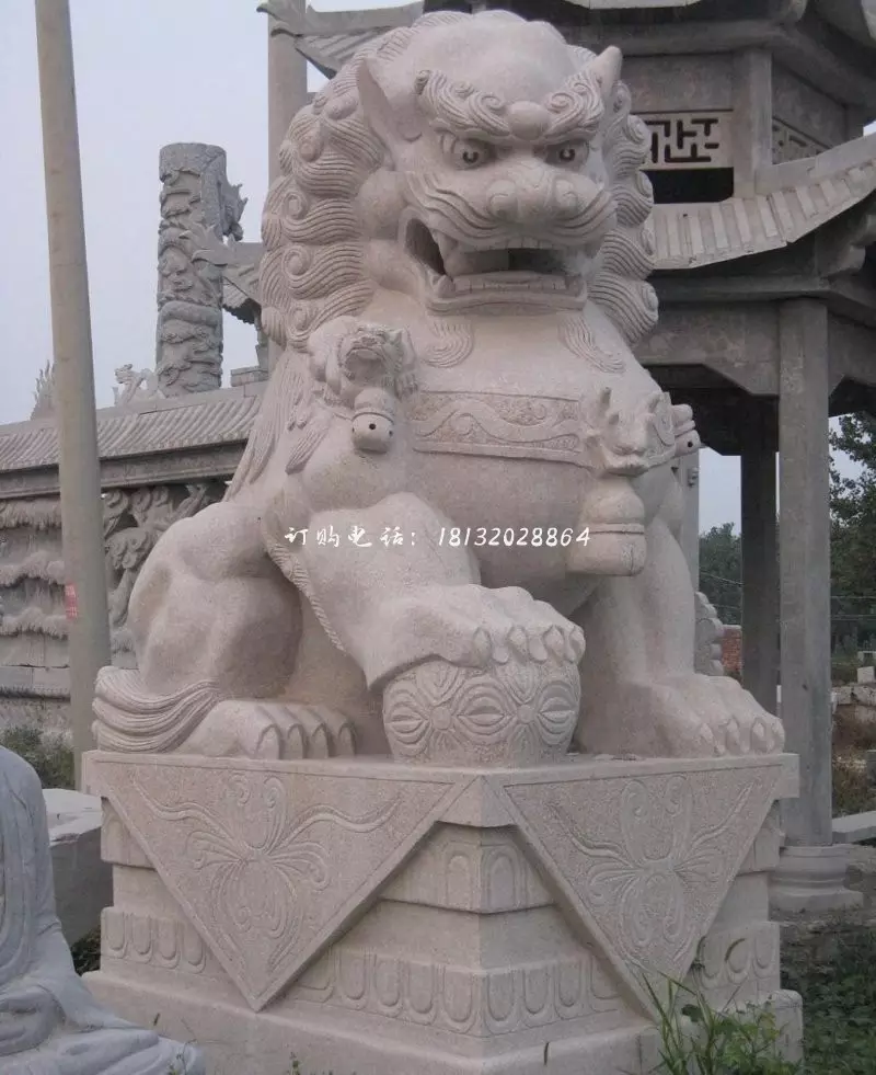 什麼屬相的人家中可以擺放石獅子擺件，用於辟和...
