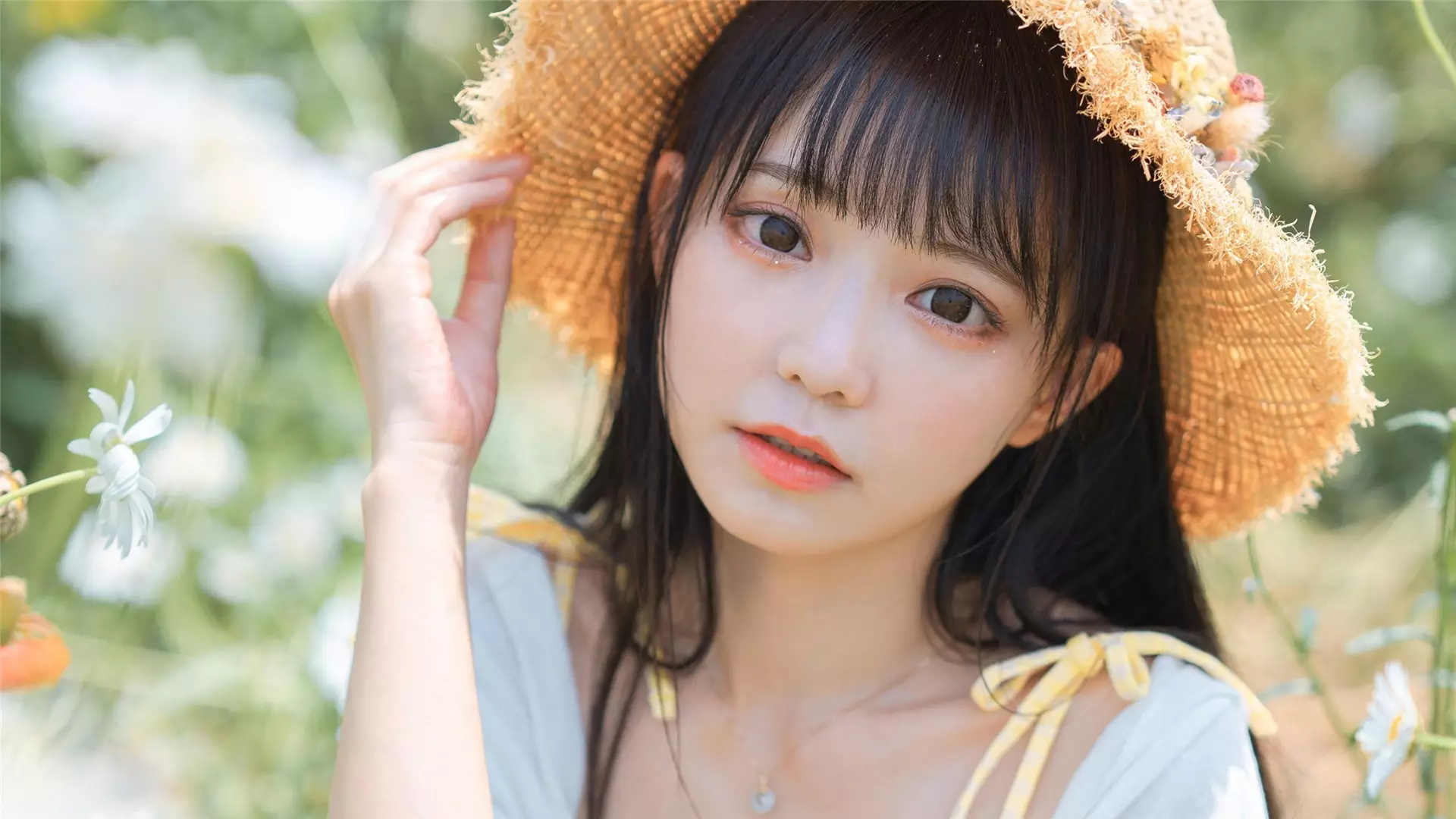 3、有人會算命嗎？ 出生:農曆年6月24日晚23.30分 算姻緣(女生)