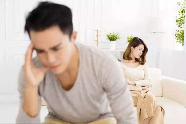 3、離婚期間出軌算不算過錯方:起訴離婚分居后，分居期間男方出軌算過錯方嗎