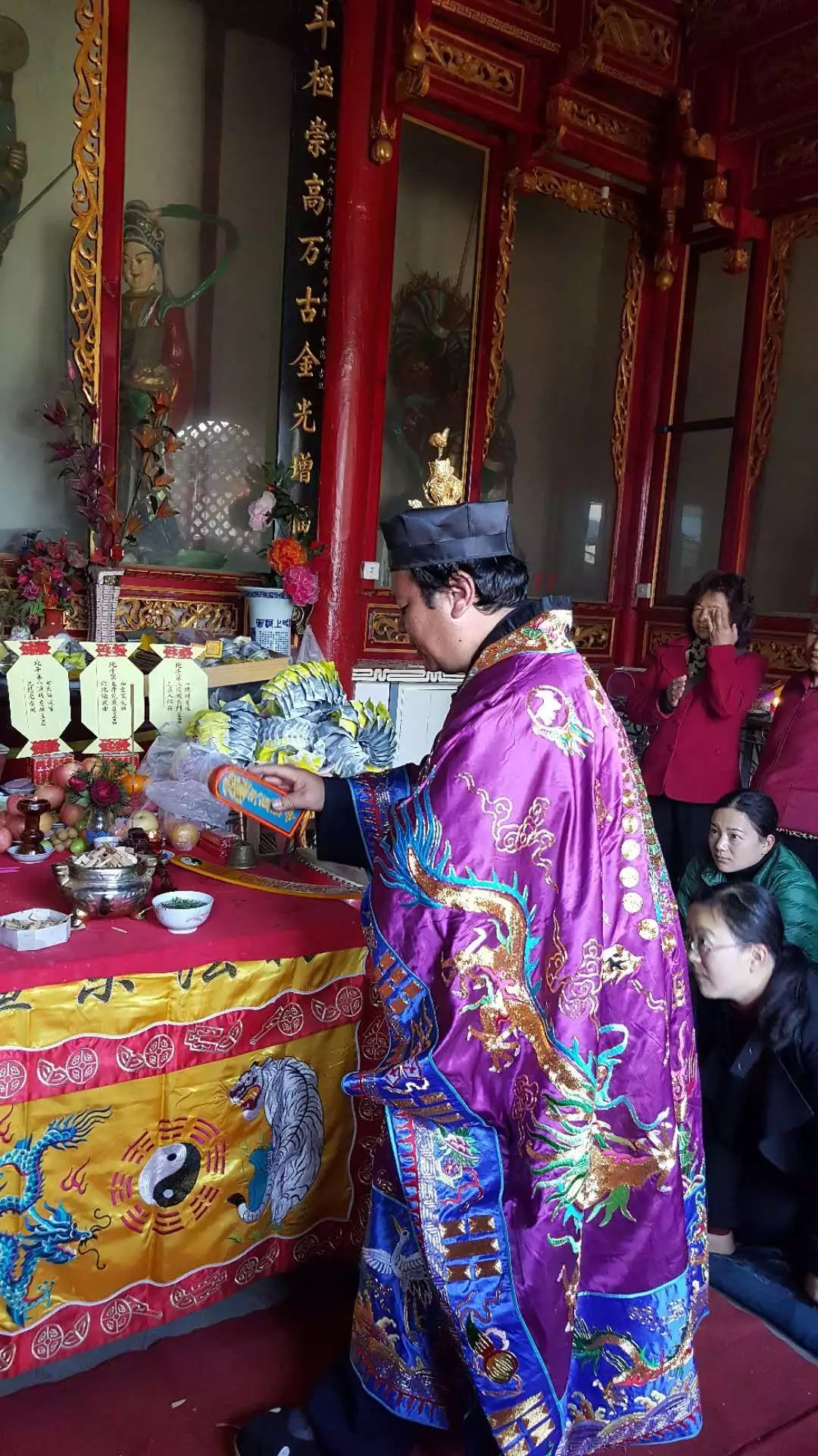 屬龍人跟屬狗人結婚會怎樣：屬龍的和屬狗的人結婚在一起好不好？