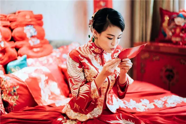 2、女猴男蛇今年娶親，女方送親的忌什麼屬相？男方接親的忌什麼屬相？窮苦明白往返覆，謝謝