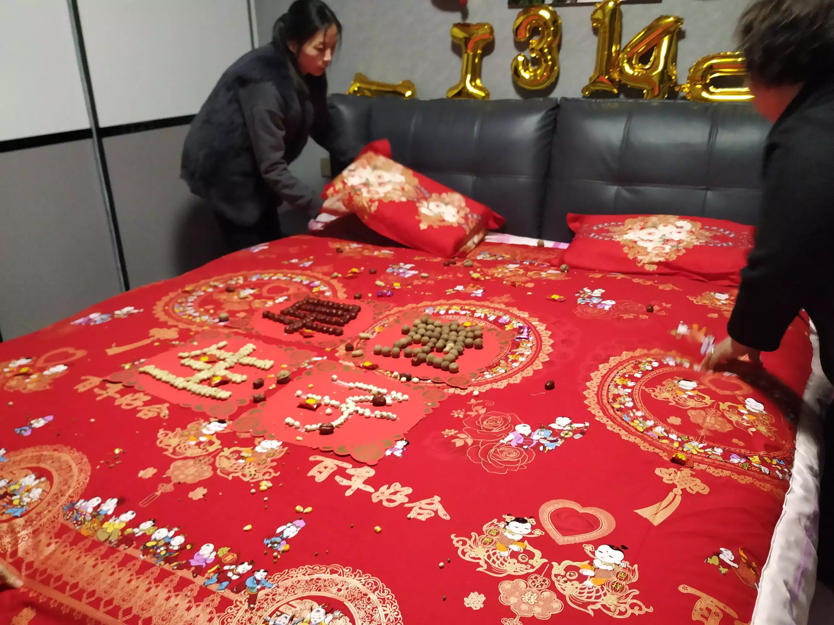 1、年農曆臘月初六結婚好嗎:年臘月初九黃道吉日？