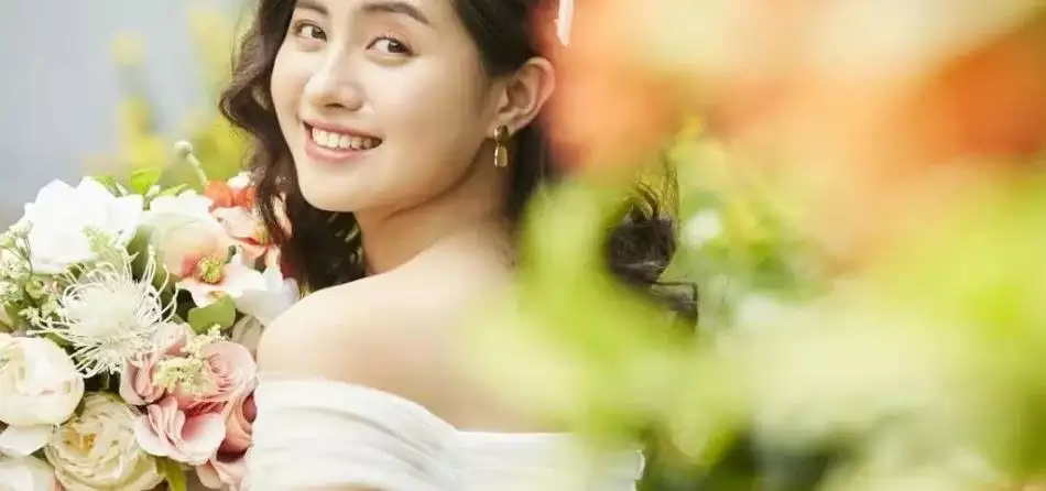 1、屬鼠的能跟屬狗的婚配嗎:我是屬鼠的跟屬狗的相配嗎