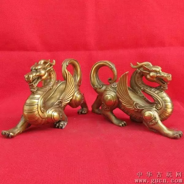 2、吸財貔貅圖片大全:硃砂項鏈圖是貔貅吊著錢什麼意思