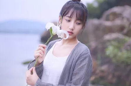 1、女命貴格很好嗎:女命帶天乙貴人、月德貴、金與貴、日貴格,一人帶這麼多貴好不好