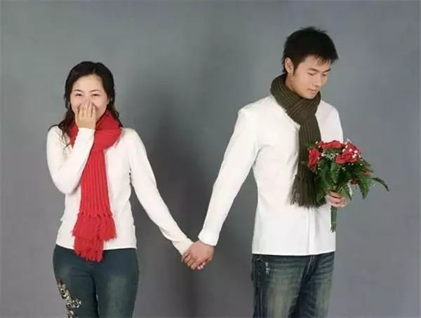 8、兩夫妻緣分很深的八字:日支相合的兩個人是不是夫妻緣分深