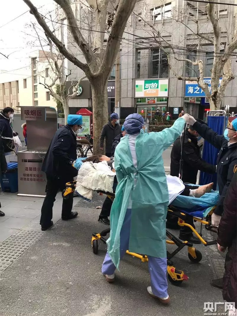 10、可以幫忙運送病人嗎:為什麼救護車接送病人是需要收費？