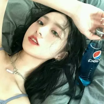 7、女人轉運聚財微信頭像圖片:女人轉運聚財微信名字
