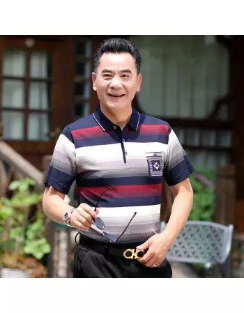 3、一個20多歲的小男人和一個50多歲的老男人同時喜歡上了一個30多歲的女人，為什麼？