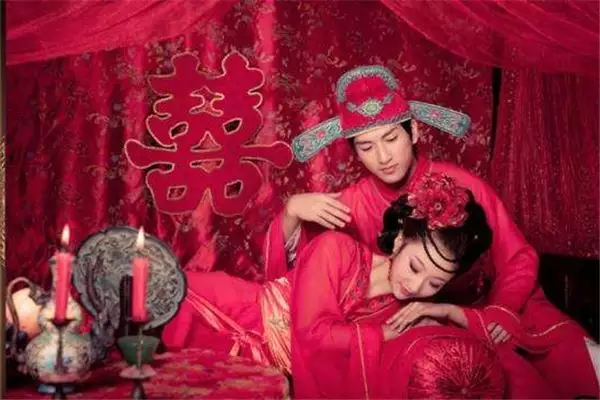 3、年屬猴男和年屬豬女相配嗎？請詳細說明，謝謝了！