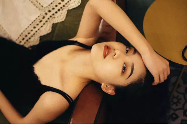 4、女人婚外情嗎:出軌嗎？？？