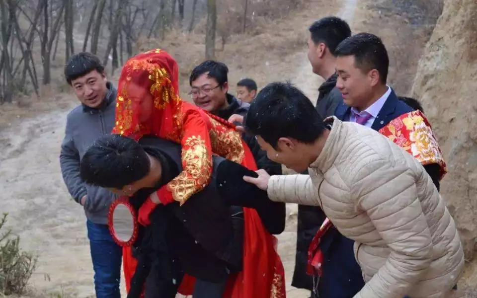 2、年適合結婚的屬相:既是年又是本命年，能結婚么？