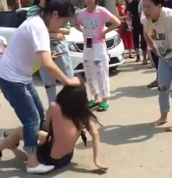 2、男朋友找了小三怎麼辦:男朋友找了小三怎麼辦