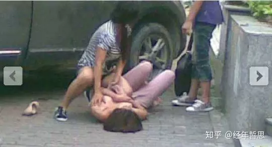 2、一不小心當了小三:我一不小心，卻做了小三，而且是男小三，怎麼辦？