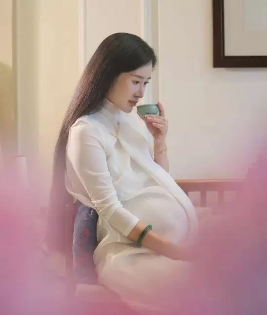 6、老婆大6歲是什麼體驗:老婆比我大六歲結婚會幸福嗎？