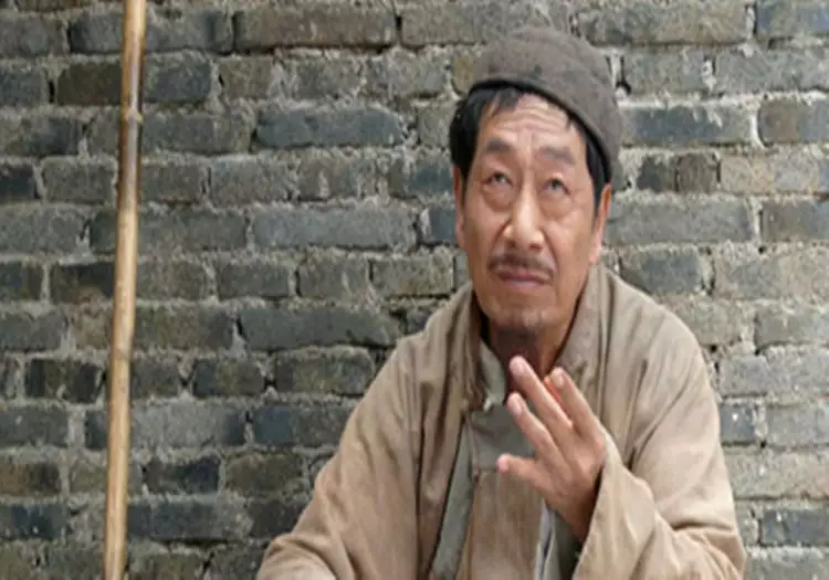 1、算卦的說的准嗎？？說我老公今年會死，而且兩個算卦的都那麼說