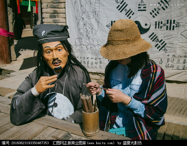 9、算命同居也算一婚嗎:算命的說我有兩次婚姻？！那同居算一次嗎？