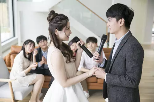 5、李易歡結婚配樂叫什麼名字:李易歡在劇中唱的歌是什麼